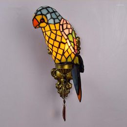 Wall Lamps Vintage Style Stained Glass Single Parrot Lamp Lighting Fixture Creative Luxury Bar Club Lobby Bedroom Light