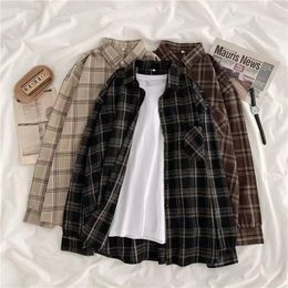 Shirt Vintage Plaid Shirts Women Autumn Long Sleeve Oversize Button Up Shirt Korean Fashion Casual Fall Outwear Tops Blusas Mujer 2021