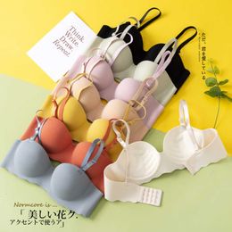 Bikini Air Bra Panties Women New Sexy Low Waisted Thongsexy Bras Push Up Seamless Underwear for Solid Color Wireless Lingerie Onepieces Gather Convertible Straps b