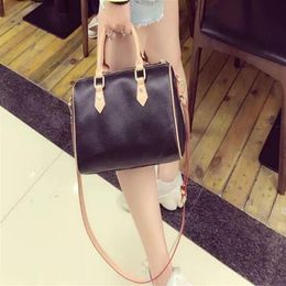 Women Brown designer messenger luggage bags women Travel pillow bag Shoulder Bags Lady Totes handbags Size 35cm With Shoulder Stra259d