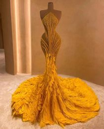 Gold Mermaid Evening Dresses Sleeveless Bateau Appliques Sequins Floor Length 3D Lace Hollow Feather Train Beaded Prom Dress Formal Plus Size Gowns Party Dress