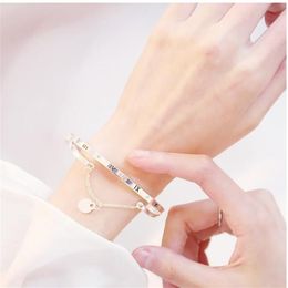 bracelets designer for womenPeach Heart Lady's Digital Bracelet Simple Rose Bracelet Gold braceletmen bracelet