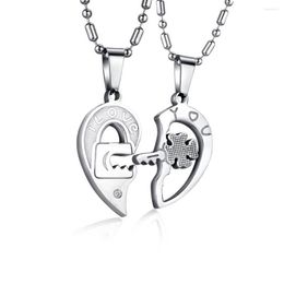 Pendant Necklaces 2Pcs/set Couples Necklace Women Men Girls Boys Half Heart Sweater Chain Lovers Neck Jewellery
