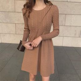 Casual Dresses Knitted Dress Women's Autumn Winter O Neck Long Sleeves Temperament Waist Fitted Sweater Short Solid Elegant Mini