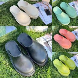 2023 luxury brand designer sandal Women man platform perforated sandals slippers made of transparent materials fashionable sexy lovely sunny beach woman 35-43