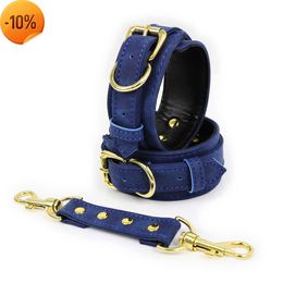 Massage Eortic Leather Bondage Handcuffs with Connecting Belt Bdsm Fetish Slave Games Wrist Restraint for Women Couples Flirting Sex Toy