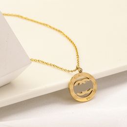 Pendant Necklaces 18k Gold Plated Luxury Designer Necklace Women Brand C-letter Round Chain Jewellery Accessory 20style