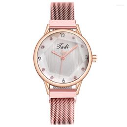 Wristwatches High-end Ladies Bracelet Magnet Watch Irregular Surface Luxury Rhinestone Inlaid Rose Gold Leisure Clock Gift For Wife