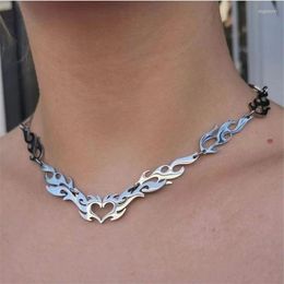 Pendant Necklaces Punk Hiphop Flame For Women Long Rivet Gothic Jewellery Men Gifts Alloy Dd033