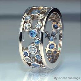 Band Rings Fashion Hollowed Circle Women Simple Band Ring White/Blue Zircon Gift for Lady Birthday Present Rings