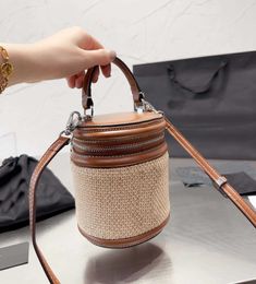 Luxury Brand Design Rice Bucket Straw Hair Wealthy Letter Y Bag Large Capacity Makeup Case Handbag Slant Shoulder Wallets 230515