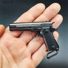 High Quality Metal Keychain Model Gun Miniature Alloy Pistol Collection Toy Gift Pendant
