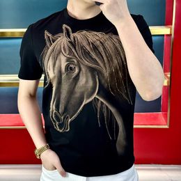 Men's T-Shirts Luxury Rhinestone Horse Print T Shirt Men 2023 Summer Short Sleeve Tshirts Casual Slim O-neck Tee Tops Streetwear Men Clothing L230515