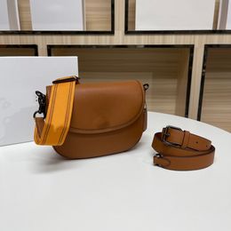 Classic 2 Leather Shoulder Strap 2023 New Fashion Casual Women's Bag Shoulder Crossbody Bag