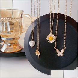 Pendant Necklaces Fashion And Small Fresh For Women Daisy Flower Metal Rose Necklace Butterfly Clavicle Chain Drop Delivery J Dhgarden Dhusq