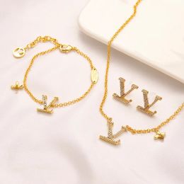 Brincos femininos de marca, colar de pulseira com pino de orelha banhado a ouro 18 quilates, brinco geométrico de cristal para joias de festa de casamento