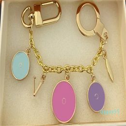 Keychains Letters Designer Classic Exquisite Gift Car Key Chain Women Buckle Jewellery Key Chains Keyring