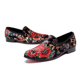 Classic Slip on Round Toe Loafers Shoes Chinese Style Large Size Pattern Casual Shoes Leisure Cow Leather Male Flats Shoes
