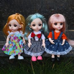 Dolls 16CM BJD 13 Ball Joints Soft Multicolor Wig Fashion With Shoes Clothes Outfit Makeup Dress Up Baby Girl Gift Toy 230512