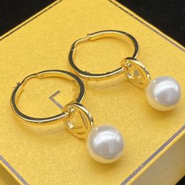 Fashion Letter Circle Pearl Earrings Female French Niche Personality Temperament All-Match Silver Needle Earrings