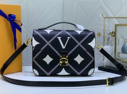 Designer shoulder bag luxury women handbags Pochette totes Top-quality embossed flowers letter Empreinte message bags ladies fashion S-Lock crossbody purses L569A