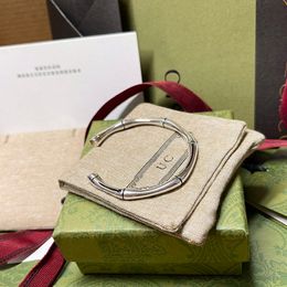 Дизайнерские браслеты для женщин, модный модный дизайн, открывающийся браслет Sier, ювелирные изделия высокого качества, очень красивые