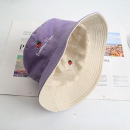 Berets Lovely Embroidery Strawberry Sun Hats Casual Bucket For Woman Outdoor Travelling Decor Apparel Accessories Purple