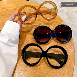 Sunglasses 2023 Plastic Classic Vintage Woman Oversized Round Frame Designer Female Glasses Big Shades Oculos