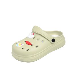 Sandali Pantofole carine Cartoon Baotou Two Wears Merda Feeling Hole Scarpe Donna Estate Tempo libero Suola spessa Sandali antiscivolo HA6332-5-07