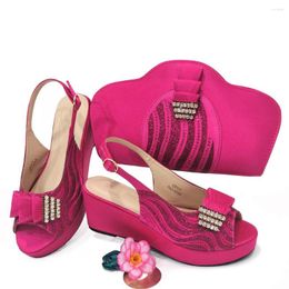 Dress Shoes Fuchsia Women And Bag Set To Match 2023 African Ladies Summer Wedge Heels Sandals With Handbag Fashion Pumps Clutch CR701