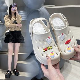 Sandals Cute Slippers Cartoon Baotou Two Wears Shit Feeling Hole Shoes Female Summer Leisure Thick Sole Anti Slip Sandals HA6332-5-02