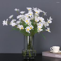 Decorative Flowers 10Pcs 5 Head Daisy Artificial Silk Flower Decoration Home Garden Wall Wedding Decor El Display Fake Garland