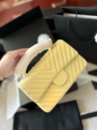 Classic Double Flap handbags V-shaped Quilted Square Shoulder Bag Fashion Chain Bags Women Crossbody Bag Golden Metal Hardware Outdoor Sacoche Handbag 25CM