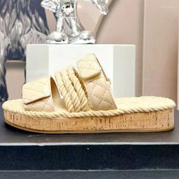 Sandals Thick Sole Women Flat Slippers Runway Designer Peep Toe Mixed Colours Rope Decor 2023 Summer Female Outwear Vacation Flip Flops