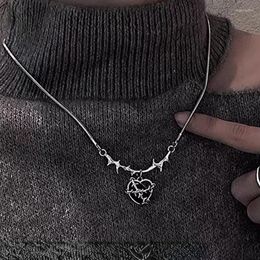 Chains 2023 Fashion Creative Y2K Punk Gothic Thorns Love Heart Necklace For Women Girls Vintage Jewelry Accessories