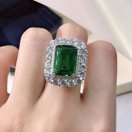 Cluster Rings Fashion Lnlaid 10 14 Rectangle High Carbon Diamond Green Emerald S925 Sterling Silver Noble Lady Ring Wedding Jewelry