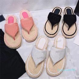 2023 Designer Beach Slippers Women Flip Flops Plush Mesh Upper Slides Luxury Outdoor Casual Shoes