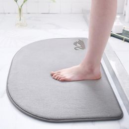 Non-Slip Bath Mat Absorbent Bathroom Carpet Memory Foam Floor Mat European Style Entrance Doormat Machine Washable Area Rugs