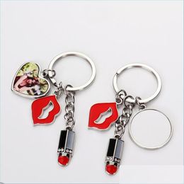 Party Favor Sublimation Lipstick Keychain Metal Red Lips Keyring Round Heartshaped Blank Diy Pendant Creative Gift For Girls Drop De Dh2Zk