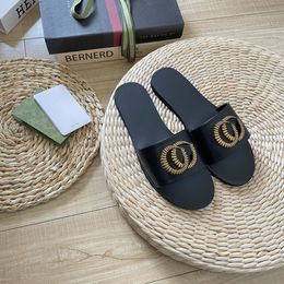 Designer de sandálias Double G Slides feminino Sandália Sandália Plataforma Rattan Sandals Slide Sandals entrelaçados G Sliders de borracha grossa Multas planas de praia chinelos l 1