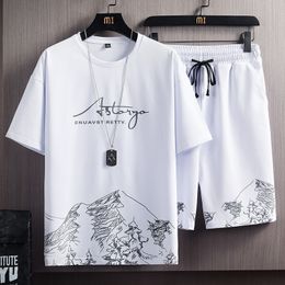 Mens Tracksuits Summer Tshirt Shorts 2 Pieces Set White Tracksuit 3D Letters Vintage Streetwear Creative Pattern Men Sets Short Outfits 230516