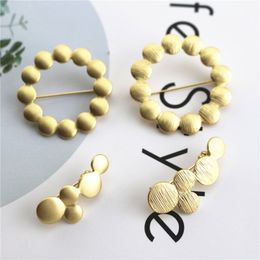 DoreenBeads Fashion Matt Gold Color Geometric Round Brooches For Women Party Scarf Sweater Coat Pins Punk Style Jewelry Gift