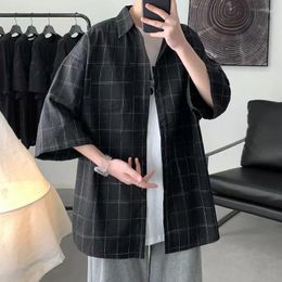 Men's Casual Shirts Plaid Short Sleeved Korean Check Mens Hawaiian Shirt Summer Fashion Handsome Trendy Blouses Street Wear Hip Hop