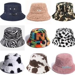 Berets Autumn Winter Cotton Plush Bucket Hats Women Thick Warm Cow Leopard Fisherman Hat Lady Girls Outdoor Travel Street Caps