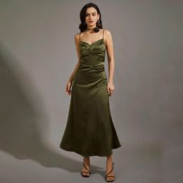 Frauendesigner elegantes Mode -Satinkleid mit Olivenblume Neue Halskette Kleid knielange Damenkleid