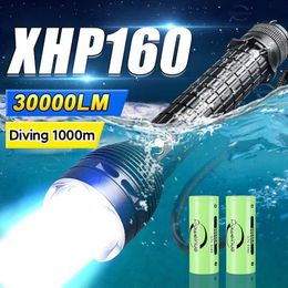 Flashlights Torches 30000Lumens XHP160 Professional Diving Flashlight IPX68 Waterproof Led Torch White Light Underwater 1000m L2 Underwater Lantern P230517