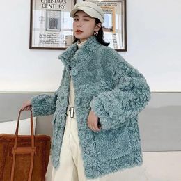 Women's Fur & Faux Sheep Sheared Female Brief Paragraph Coat Keep Warm With Thick Compound Lambs Wool Collar Shearling