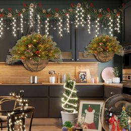 Decorative Flowers & Wreaths Flower Basket Eye-catching Realistic Looking Wrought Iron Xmas Themed Artificial Hanging Fake For Home 2023