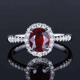 Anéis de banda Rings clássicos rubi rubi rubi anéis de pedra vermelha para mulheres 925 Jóias de aniversário de moda de prata esterlina para garotas Presente de Natal J230517