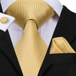 Fliegen Hi-Tie Männer Krawatte Seide Krawatte Hohe Qualität Business Gold Und Taschentuch Manschettenknöpfe Set Anzug Hochzeit Party Gelb